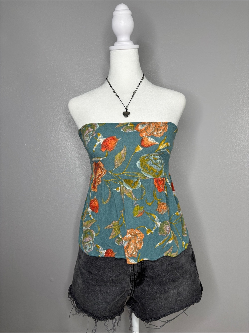 O’neill Strapless Top ‼️LISTING IS FOR TOP ONLY‼️